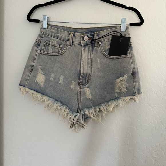 NEW UNIF Women’s Denim Jean Shorts High Rise Distressed Cut-Off Bottoms NWT 27 - Picture 1 of 4